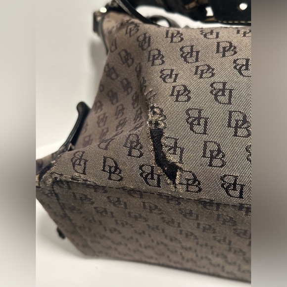 Dooney and Bourke Shoulder Bag - Picture 9 of 16